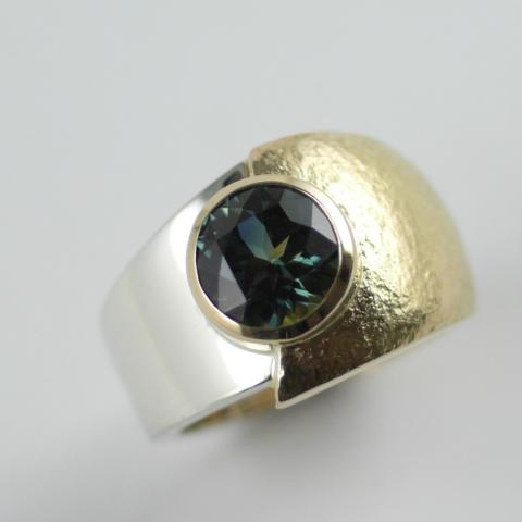 Australian Blue Green Sapphire. Yellow & White Gold Ring 