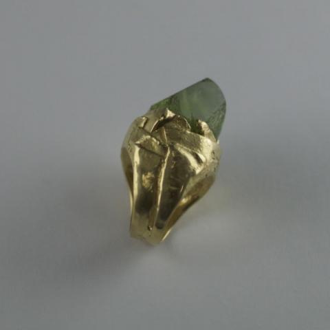  Peridot crystal 18ct gold