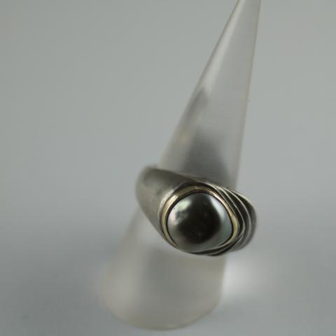 Keshi pearl silver and gold Ring
